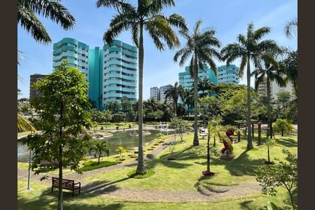 Apartamento à venda com 77m², 2 quartos e 1 vagaÁrea comum