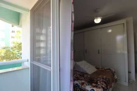Apartamento à venda com 77m², 2 quartos e 1 vagaVaranda da Suíte 2