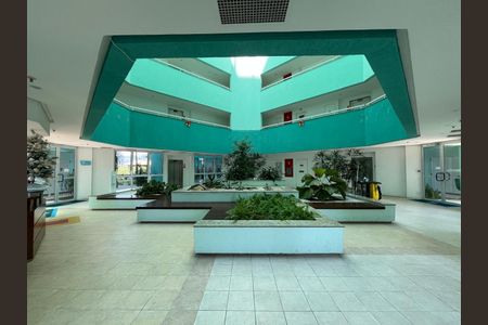 Apartamento à venda com 77m², 2 quartos e 1 vagaÁrea comum