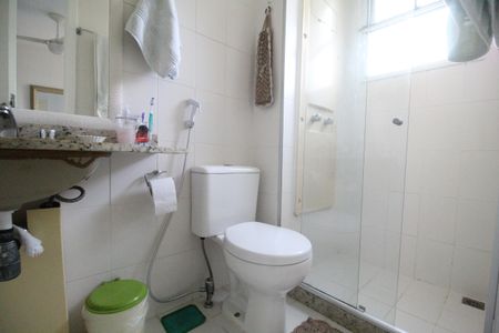 Apartamento à venda com 77m², 2 quartos e 1 vagaBanheiro da Suíte 1