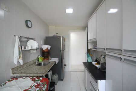 Apartamento à venda com 77m², 2 quartos e 1 vagaCozinha