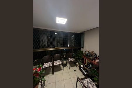 Apartamento à venda com 75m², 3 quartos e 2 vagas