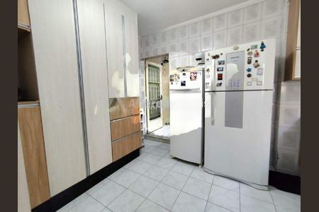 Casa à venda com 175m², 3 quartos e 2 vagas