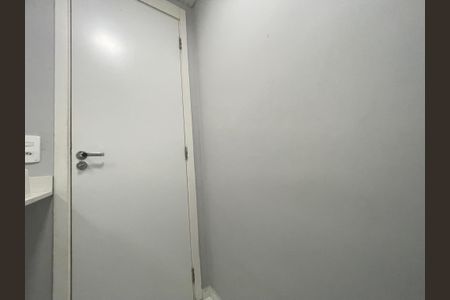 Apartamento à venda com 37m², 2 quartos e 1 vaga Apartamento à venda com 37m², 2 quartos e 1 vagaBanheiro