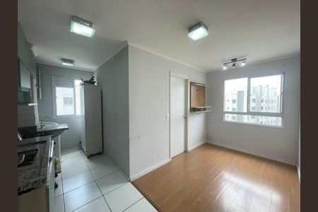 Apartamento à venda com 37m², 2 quartos e 1 vaga Apartamento à venda com 37m², 2 quartos e 1 vagaSala