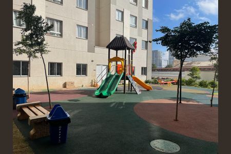 Apartamento à venda com 37m², 2 quartos e 1 vaga Apartamento à venda com 37m², 2 quartos e 1 vagaÁrea comum - Playground