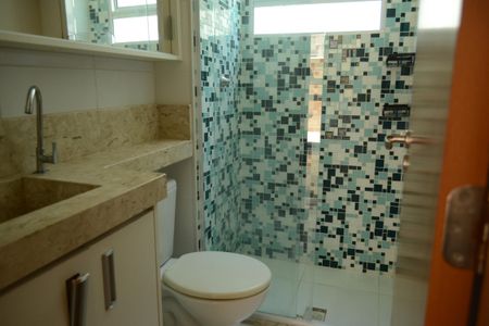 Banheiro de apartamento para alugar com 2 quartos, 46m² em Jardim Suzanopolis, Suzano