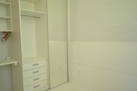 Quarto de apartamento para alugar com 2 quartos, 46m² em Jardim Suzanopolis, Suzano