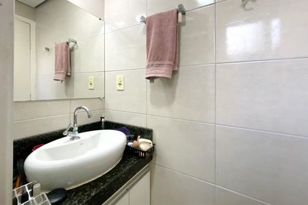 Apartamento à venda com 150m², 3 quartos e 4 vagasBanheiro da Suíte 1