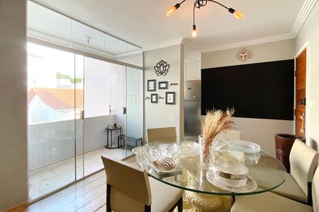Apartamento à venda com 150m², 3 quartos e 4 vagasSala