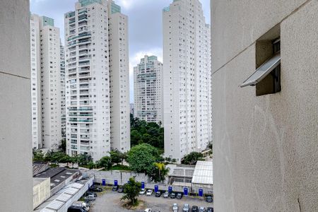 Apartamento à venda com 201m², 2 quartos e 4 vagasVista da Suíte 1