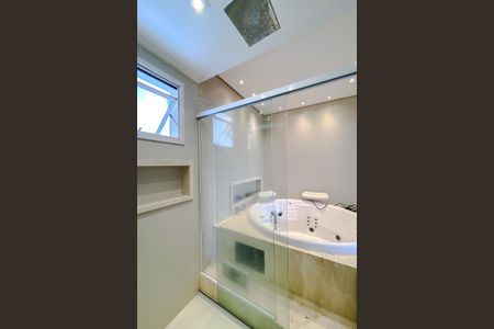 Apartamento à venda com 201m², 2 quartos e 4 vagasBanheiro da Suíte 2