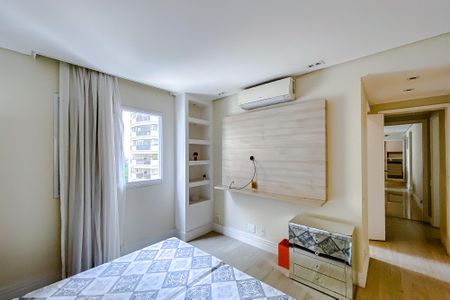 Apartamento à venda com 201m², 2 quartos e 4 vagasQuarto 2 - Suíte