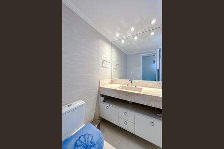 Apartamento à venda com 201m², 2 quartos e 4 vagasBanheiro da Suíte 2