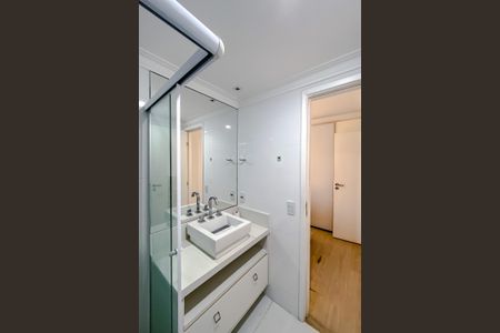 Apartamento à venda com 201m², 2 quartos e 4 vagasBanheiro da Suíte 1