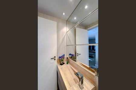 Apartamento à venda com 201m², 2 quartos e 4 vagasLavabo