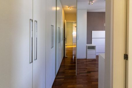 Apartamento à venda com 181m², 3 quartos e 4 vagasQuarto 3 - Suíte