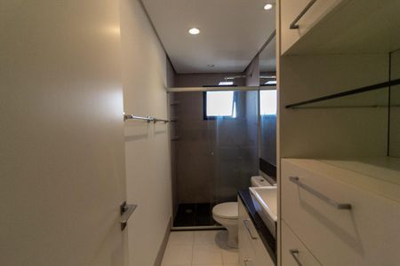 Apartamento à venda com 181m², 3 quartos e 4 vagasBanheiro Suíte