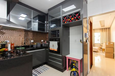 Casa à venda com 75m², 3 quartos e 2 vagas Casa à venda com 75m², 3 quartos e 2 vagasCozinha - Armários