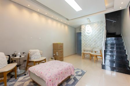 Casa à venda com 75m², 3 quartos e 2 vagas Casa à venda com 75m², 3 quartos e 2 vagasSala