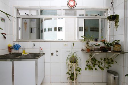 Apartamento à venda com 85m², 2 quartos e 1 vagaÁrea de Serviço