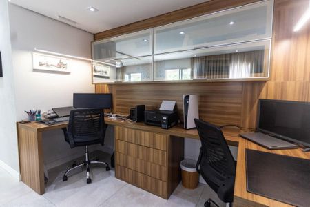 Apartamento à venda com 104m², 2 quartos e 2 vagas Apartamento à venda com 104m², 2 quartos e 2 vagasEscritório