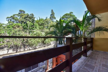 Varanda de casa para alugar com 3 quartos, 150m² em Parque Assunção, Taboão da Serra