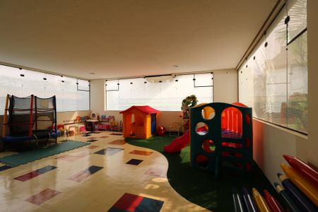 Apartamento à venda com 71m², 3 quartos e 1 vagaÁrea Comum - Brinquedoteca