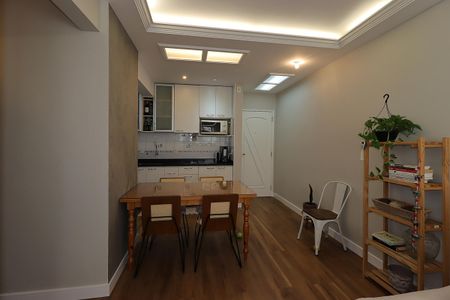 Apartamento à venda com 71m², 3 quartos e 1 vagaSala