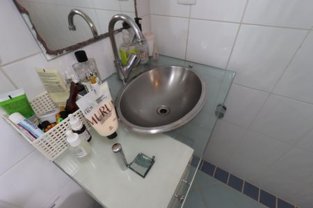 Apartamento à venda com 71m², 3 quartos e 1 vagaBanheiro da Suíte - Pia