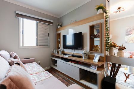 Sala de TV de apartamento à venda com 2 quartos, 54m² em Vila Roque, São Paulo