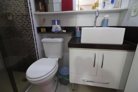 Apartamento à venda com 73m², 2 quartos e 1 vagaBanheiro da Suíte 1
