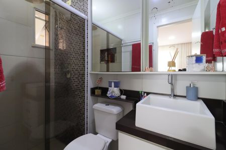 Apartamento à venda com 73m², 2 quartos e 1 vagaBanheiro da Suíte 1