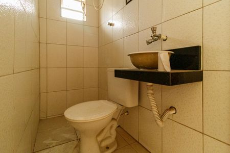 Casa à venda com 278m², 2 quartos e sem vaga Casa à venda com 278m², 2 quartos e sem vagaBanheiro da Suíte 2