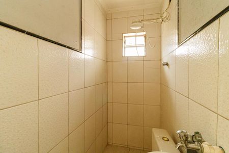 Casa à venda com 278m², 2 quartos e sem vaga Casa à venda com 278m², 2 quartos e sem vagaBanheiro da Suíte 2