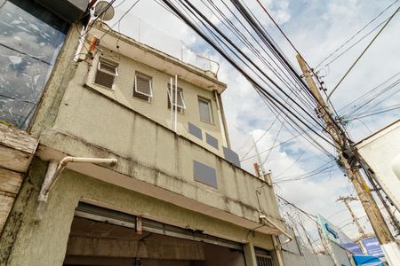 Casa à venda com 278m², 2 quartos e sem vaga Casa à venda com 278m², 2 quartos e sem vagaFachada