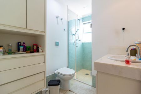 Apartamento à venda com 167m², 3 quartos e 2 vagasBanheiro