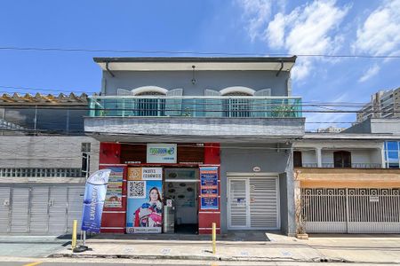 Casa à venda com 213m², 3 quartos e 2 vagasFachada + plaquinha