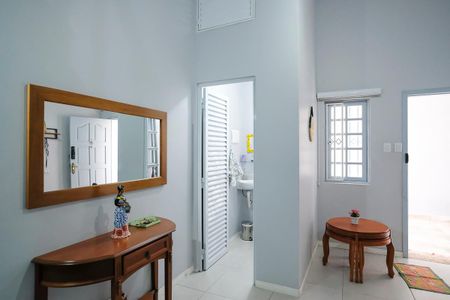 Casa à venda com 213m², 3 quartos e 2 vagasEntrada da casa