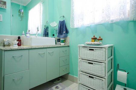 Casa à venda com 213m², 3 quartos e 2 vagasBanheiro 1