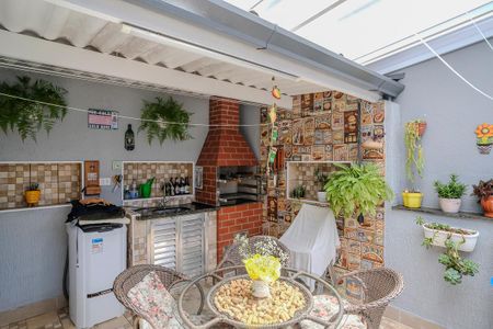 Casa à venda com 213m², 3 quartos e 2 vagasVaranda gourmet