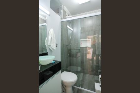 Casa à venda com 213m², 3 quartos e 2 vagasBanheiro 2