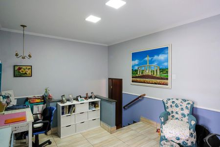 Casa à venda com 213m², 3 quartos e 2 vagasEscritório 1