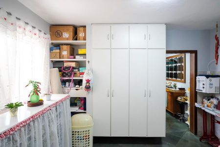 Casa à venda com 213m², 3 quartos e 2 vagasÁrea de serviço