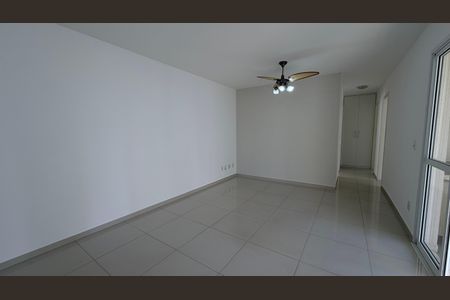 Apartamento à venda com 76m², 3 quartos e 2 vagas Apartamento à venda com 76m², 3 quartos e 2 vagasSala