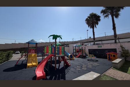 Apartamento à venda com 76m², 3 quartos e 2 vagas Apartamento à venda com 76m², 3 quartos e 2 vagasÁrea comum - Playground