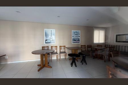 Apartamento à venda com 76m², 3 quartos e 2 vagas Apartamento à venda com 76m², 3 quartos e 2 vagasÁrea comum - Salão de festas