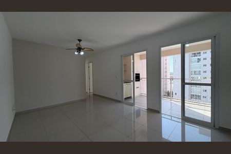 Sala de apartamento à venda com 3 quartos, 76m² em Jardim São Vicente, Campinas