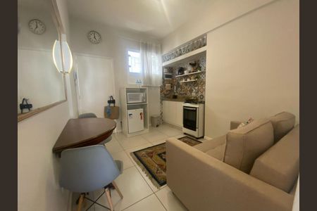SALA de apartamento à venda com 1 quarto, 34m² em Copacabana, Rio de Janeiro