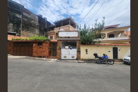 Casa para alugar com 80m², 2 quartos e 1 vaga Casa para alugar com 80m², 2 quartos e 1 vagaFachada